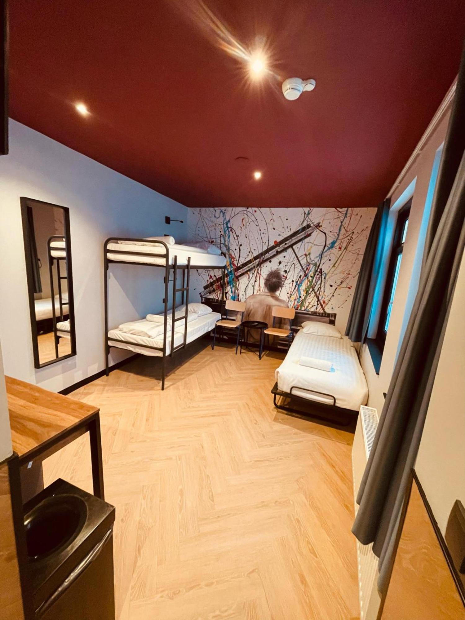 Heart Of Amsterdam Hostel ภายนอก รูปภาพ