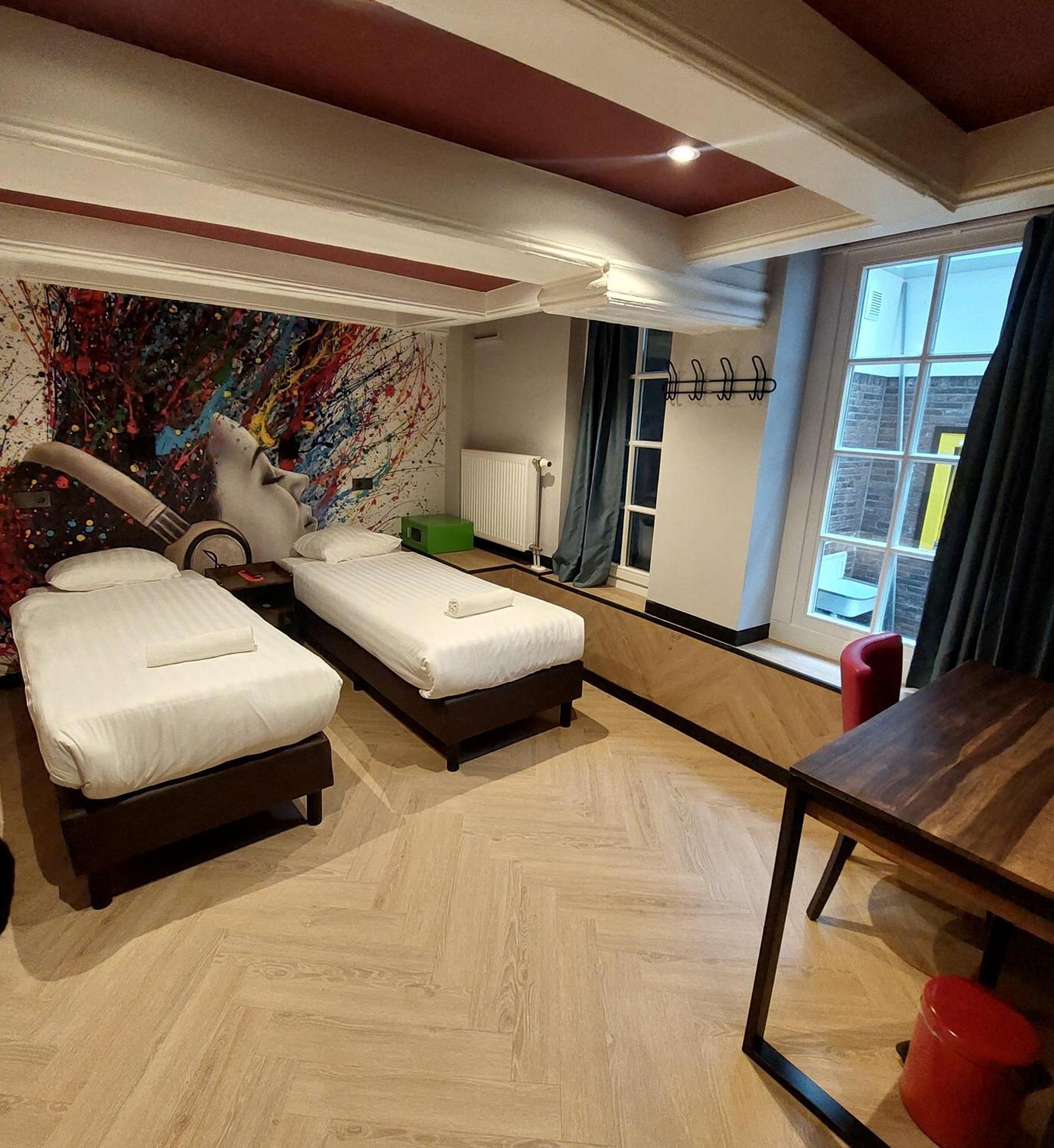 Heart Of Amsterdam Hostel ภายนอก รูปภาพ