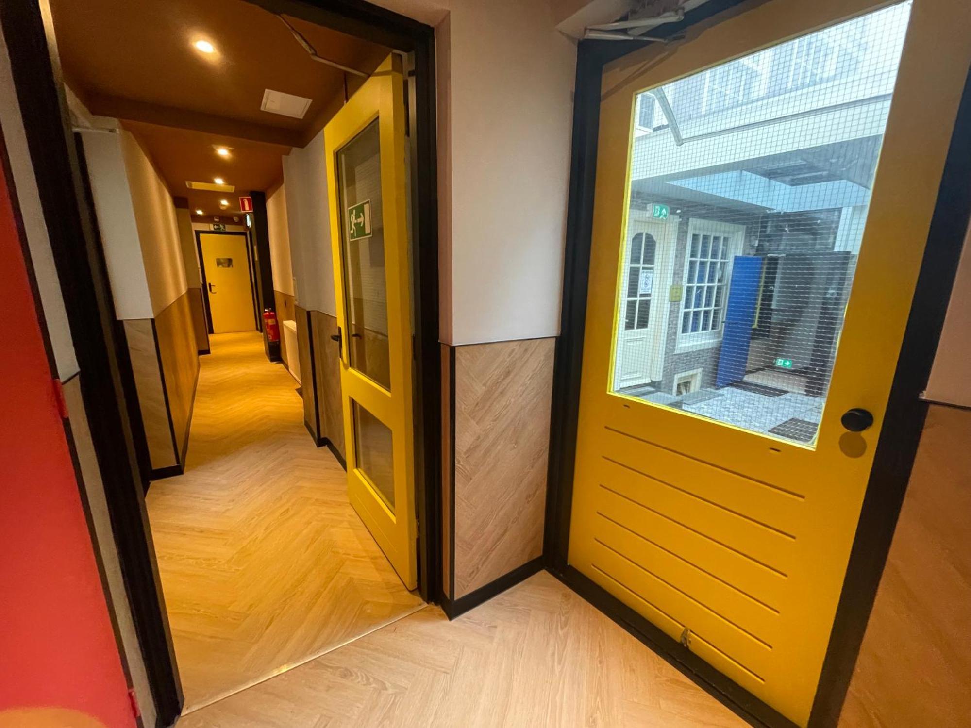 Heart Of Amsterdam Hostel ภายนอก รูปภาพ