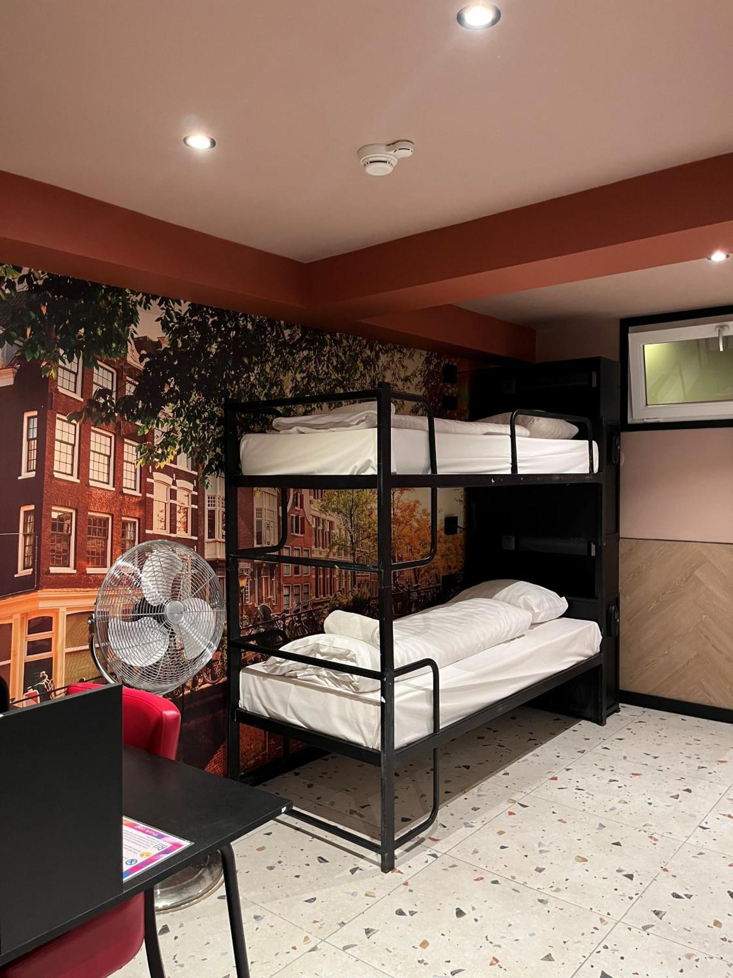 Heart Of Amsterdam Hostel ภายนอก รูปภาพ