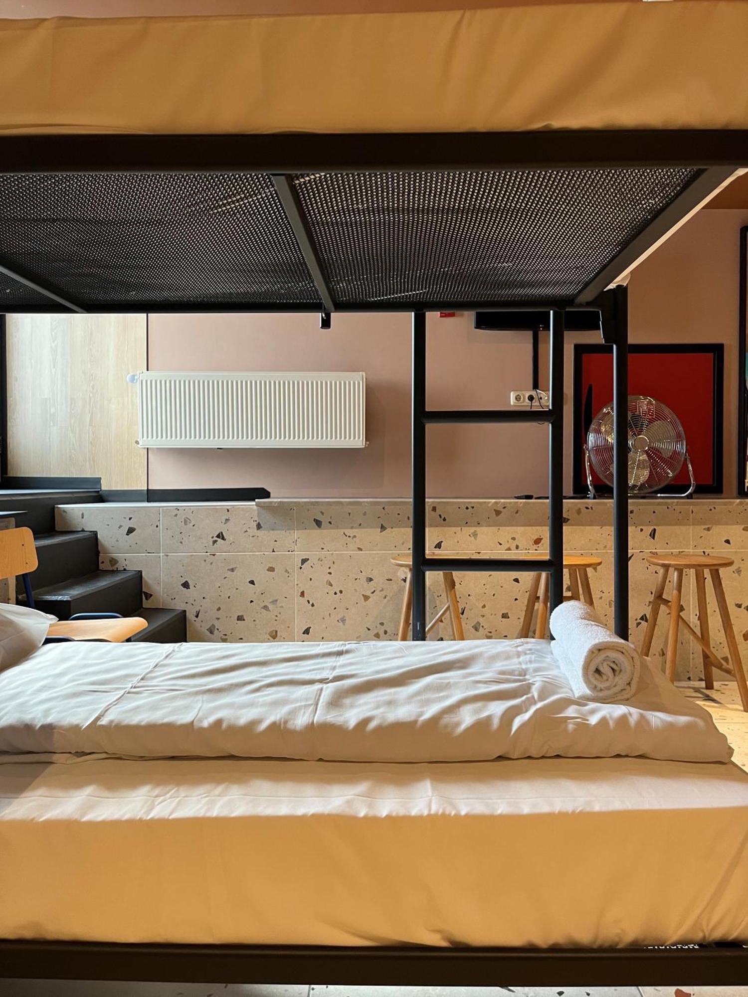 Heart Of Amsterdam Hostel ภายนอก รูปภาพ