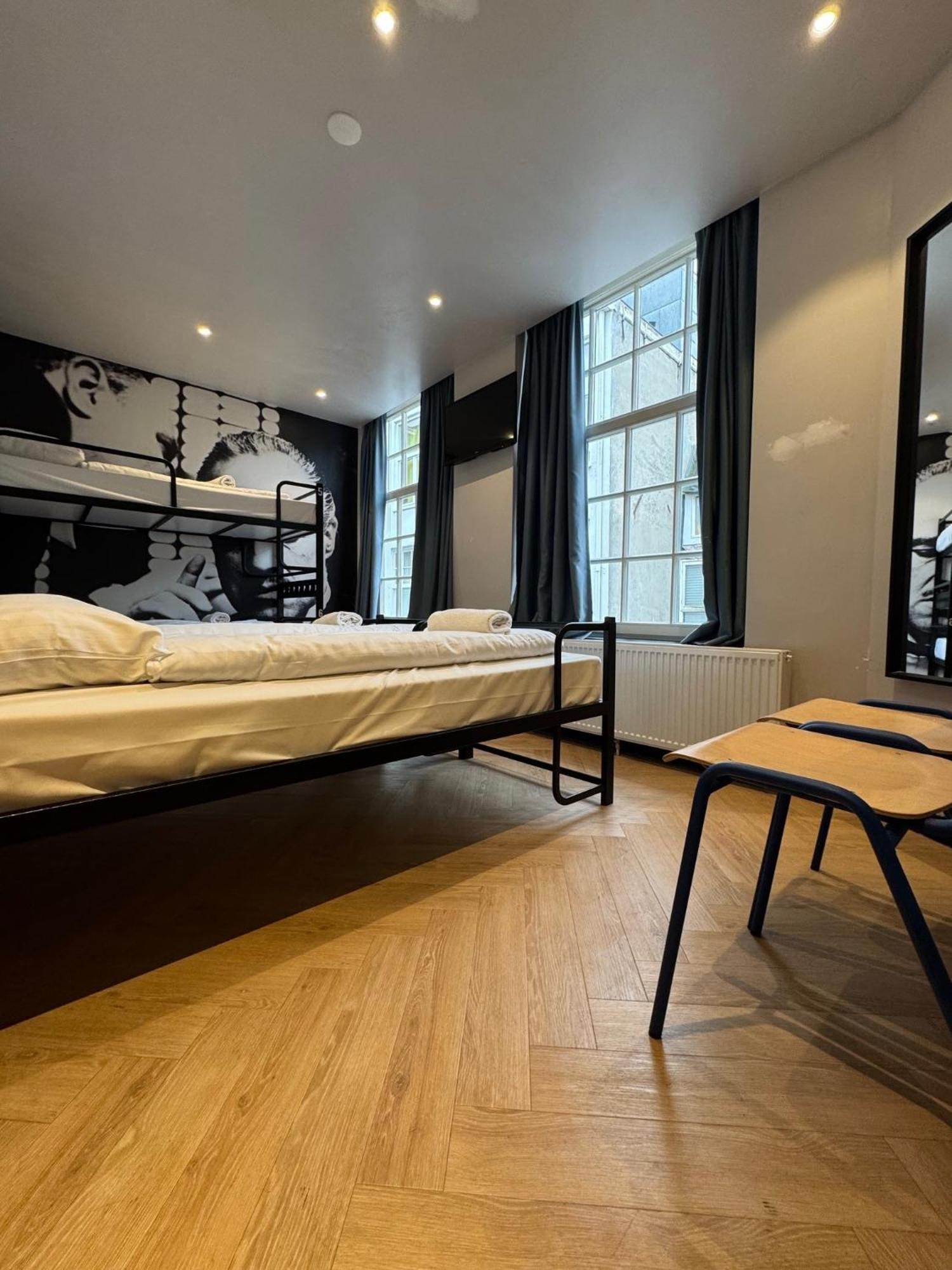 Heart Of Amsterdam Hostel ภายนอก รูปภาพ
